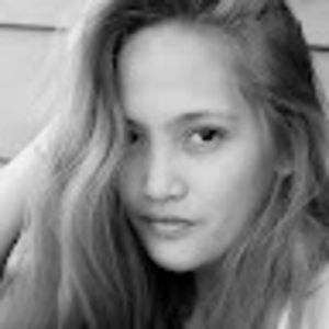 Meet your Posher, Michelle reyes